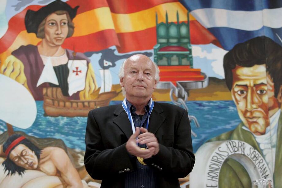 Há, na literatura de Galeano, uma clara ruptura de águas