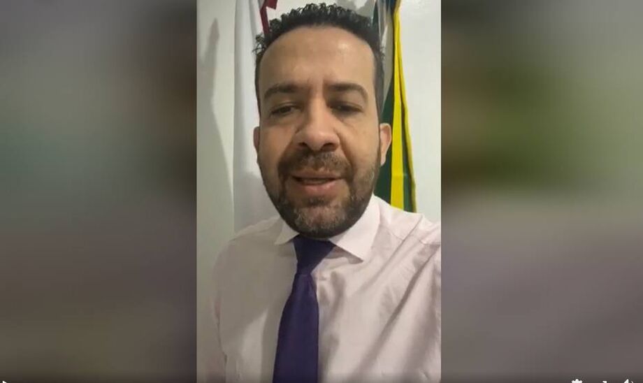 Vídeo de deputado bate recorde de audiência de rede social
