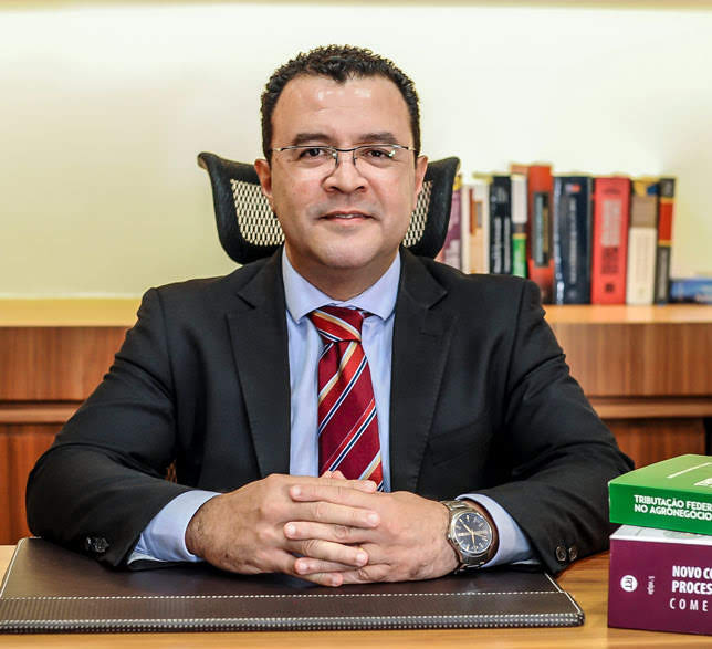O advogado Adriano Magno de Oliveira