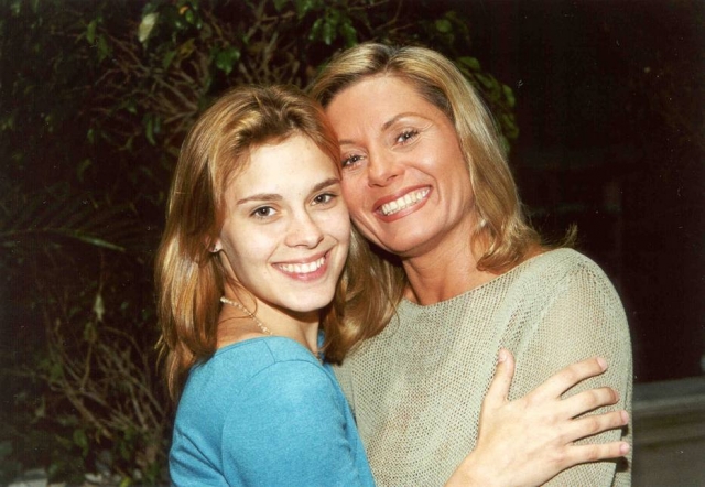 Carolina Dieckmann e Vera Fischer eram filha e mãe na novela 'Laços de Família'