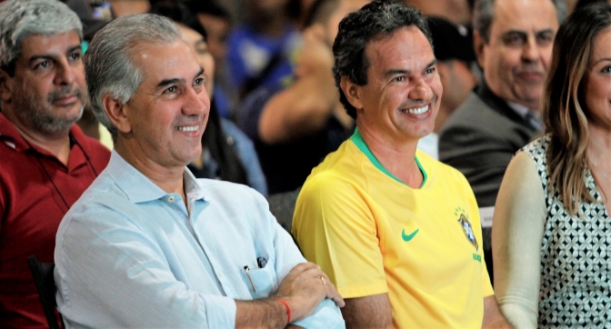 O governador Reinaldo Azambuja (PSDB) e o prefeito Marcos trad (PSD)