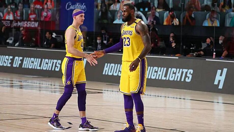 Lakers vencem Rockets