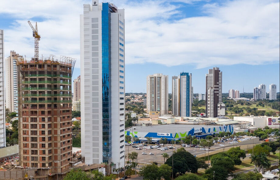 1ª torre do The Place entregue em Campo Grande; 2ª torre em construção.