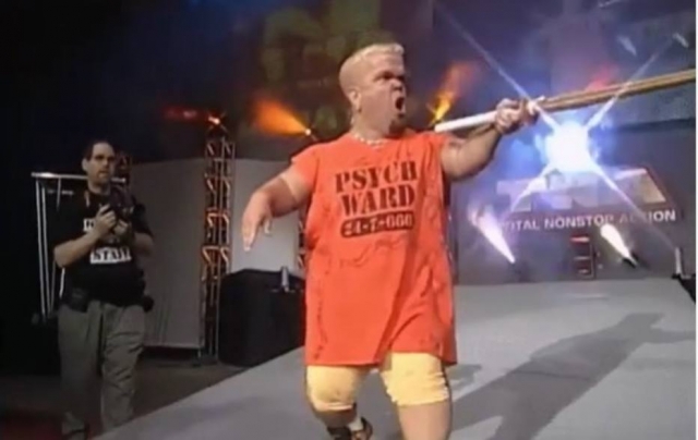 Ator de Jackass 3D, que também era lutador de wrestling, morre aos 54 anos