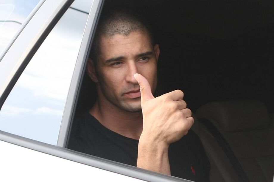 Tiago Tadeu Faria após ser liberado do presídio depois de invadir a apuração do carnaval paulista em 2012