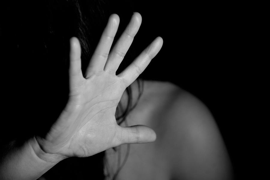 Maioria dos leitores do portal A Crítica é a favor do aborto em situações de violência sexual