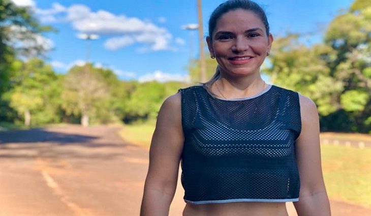 A servidora que começou a correr na rua apenas para substituir a parte aeróbica feita na academia, desenvolveu gosto pela atividade e já superou a marca de 11 quilômetros percorridos por dia.