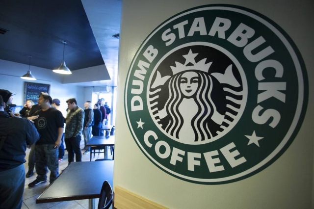 EUA: Starbucks diz que recuperação nas vendas deve levar pelo menos mais 6 meses