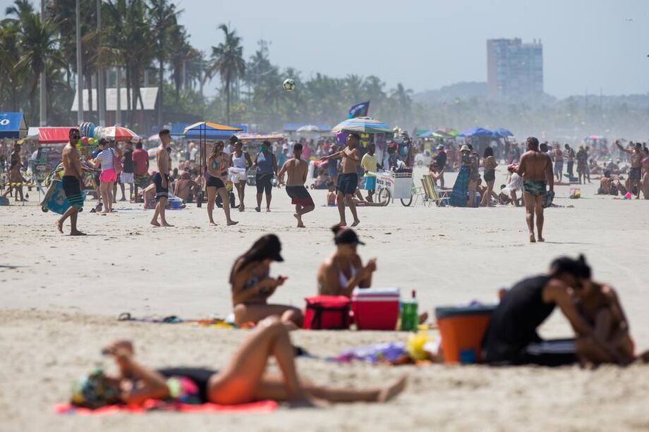 O aumento no fluxo de turistas para a Baixada Santista e outras cidades do litoral paulista acontece desde o fim de agosto