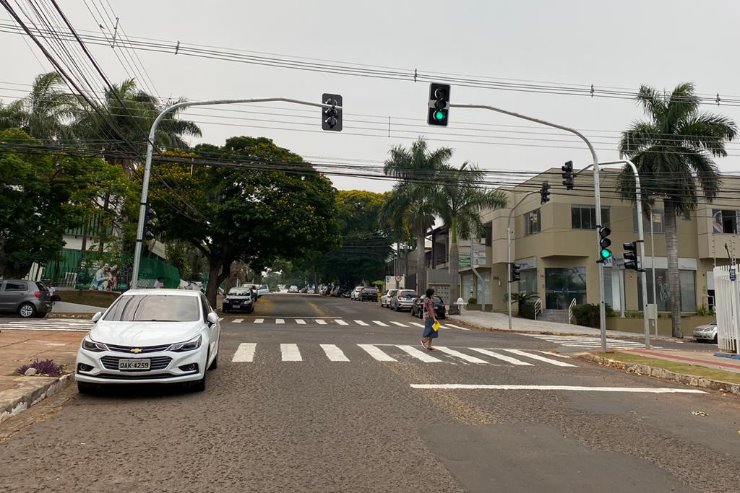 A indicação foi um pedido dos moradores do bairro que sofrem com a dificuldade de atravessar a Rua da Paz em horários de pico