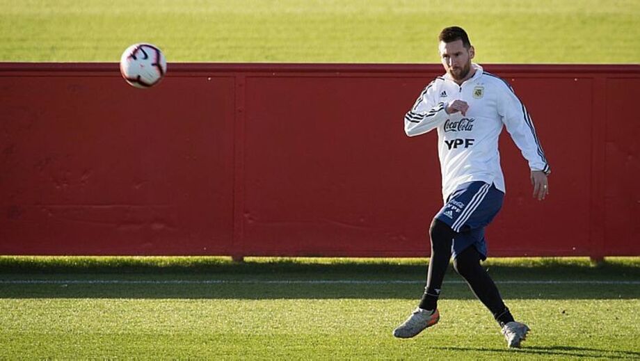 Scaloni convoca Messi para jogos das Eliminatórias