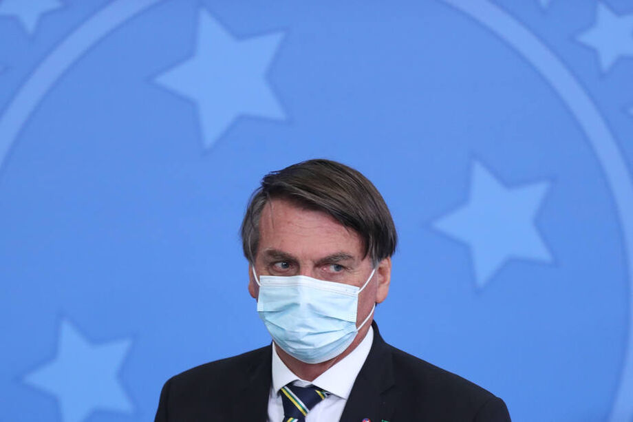 Bolsonaro também fez críticas à política do fica em casa