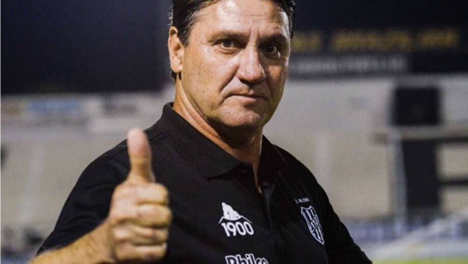 João Brigatti, técnico da Ponte Preta