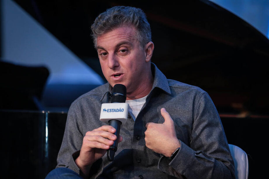 O apresentador de TV Luciano Huck