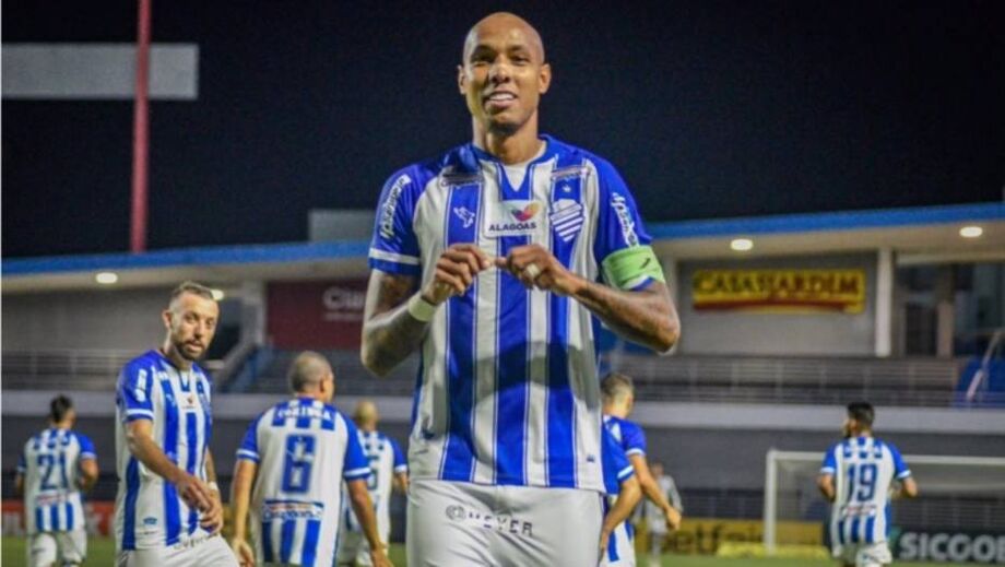 Alan Costa volta a marcar contra o Cruzeiro