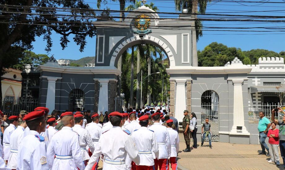 O juiz, em sua decisão, também afirmou que o estado do Rio ainda está sob estado de emergência de saúde pública.