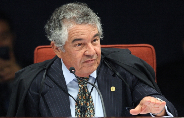 Na análise do pedido, o ministro Marco Aurélio verificou que a situação de constrição permanece