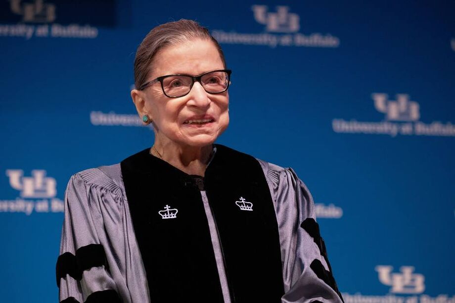 Ruth Bader Ginsburg morreu na sexta-feira aos 87 anos de câncer no pâncreas após sofrer metástase