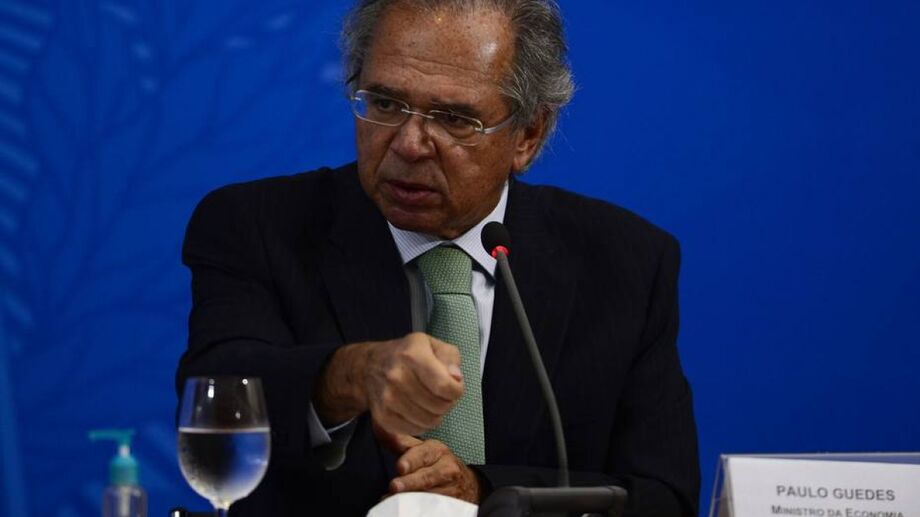 Na sua opinião, mudam as peças, em alguns casos com substitutos até mesmo melhores que os anteriores, mas não a direção