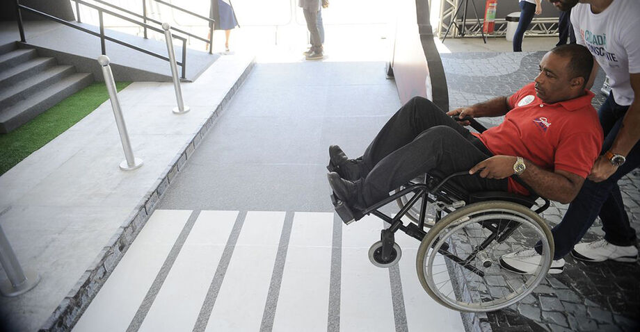 Conforme Sandro explica, a família tem um papel fundamental no desenvolvimento de uma pessoa com deficiência