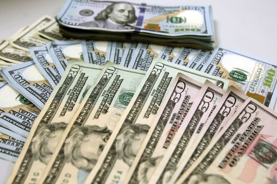 No mercado à vista, o dólar subiu 1,27%, para R$ 5,4691