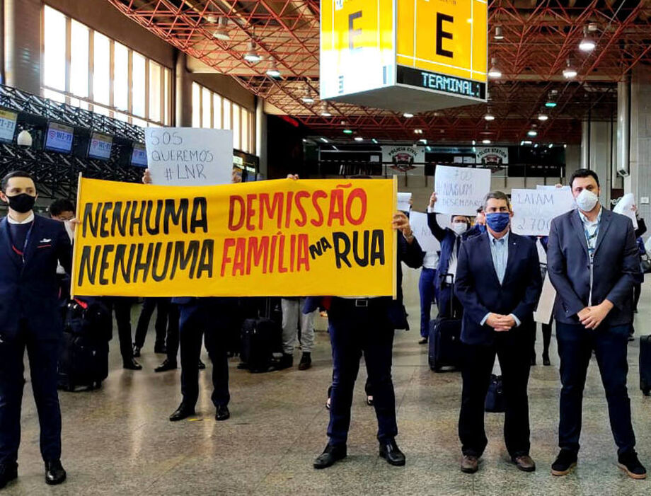 Em agosto, funcionários da Latam protestaram contra as demissões