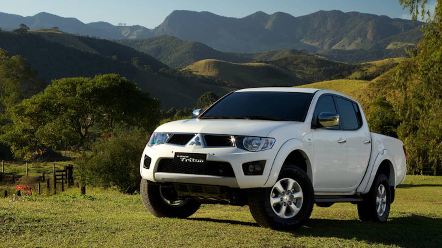 mitsubishi l200 safari 2010