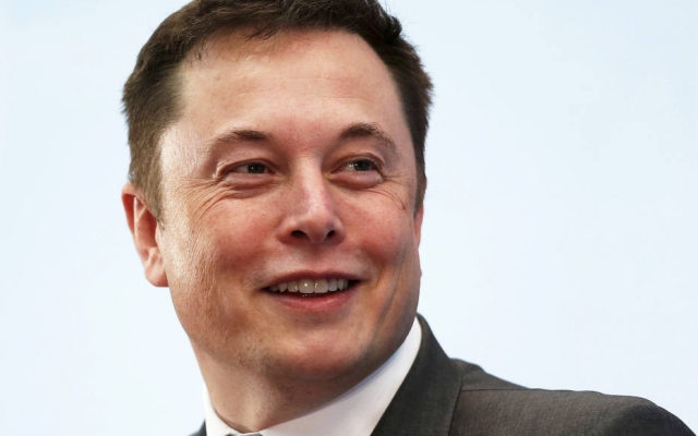Elon Musk é fundador e dono das empresas Tesla, SpaceX e Boring Company. Hoje, as ações da Tesla recuaram mais de 4% em Nova York