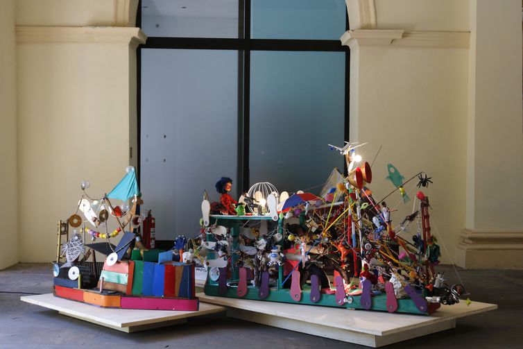 A obra Barco, de Arlindo de Oliveira, em exposição na Casa França-Brasil
