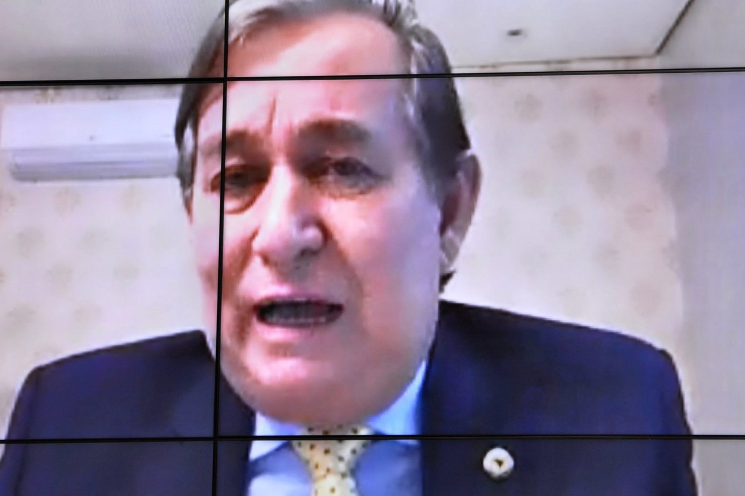 Antônio Vaz também defende a atividade religiosa como essencial