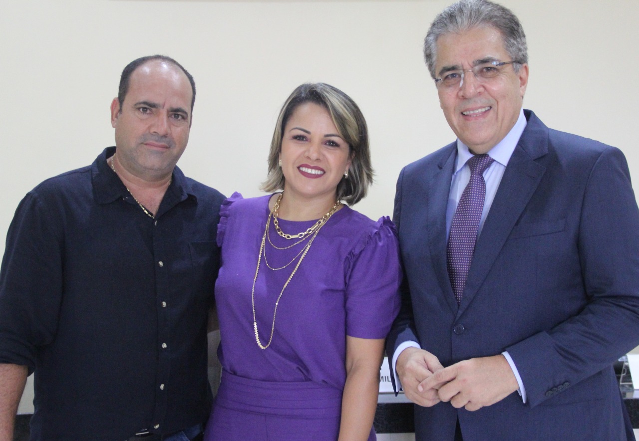 Ivan Flores, gerente da Serra FM, vereadora Lidiane Farias e o empresário Luiz Carlos Feitosa