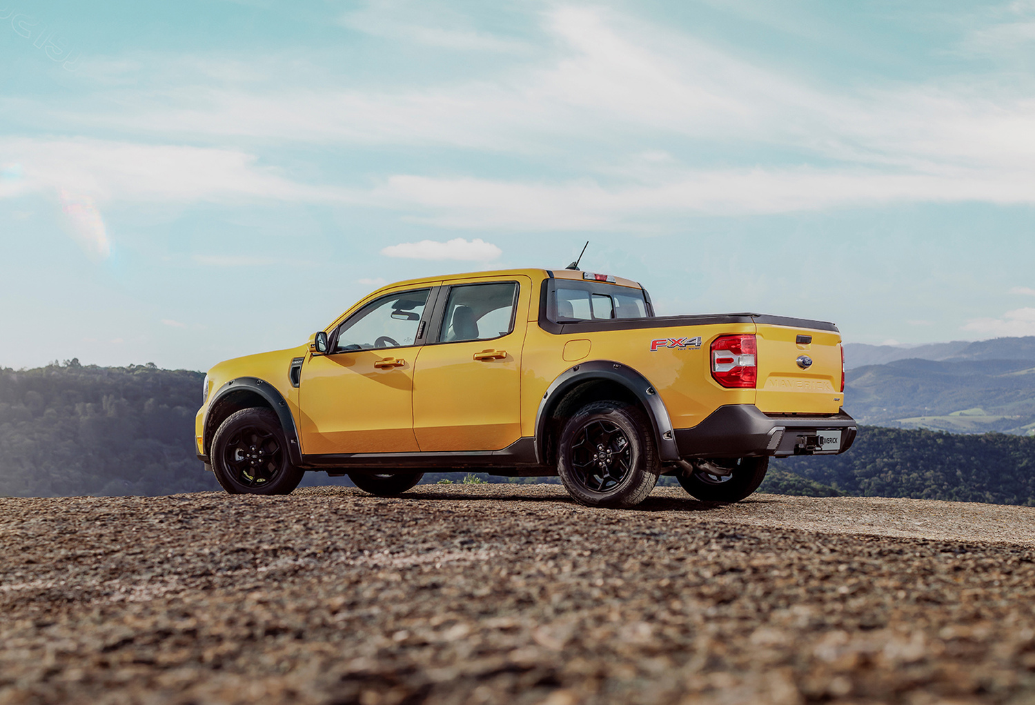 A Maverick foi criada para um novo perfil de consumidor, que busca a versatilidade e robustez das picapes com a dirigibilidade de um sedã premium e o conforto de um SUV