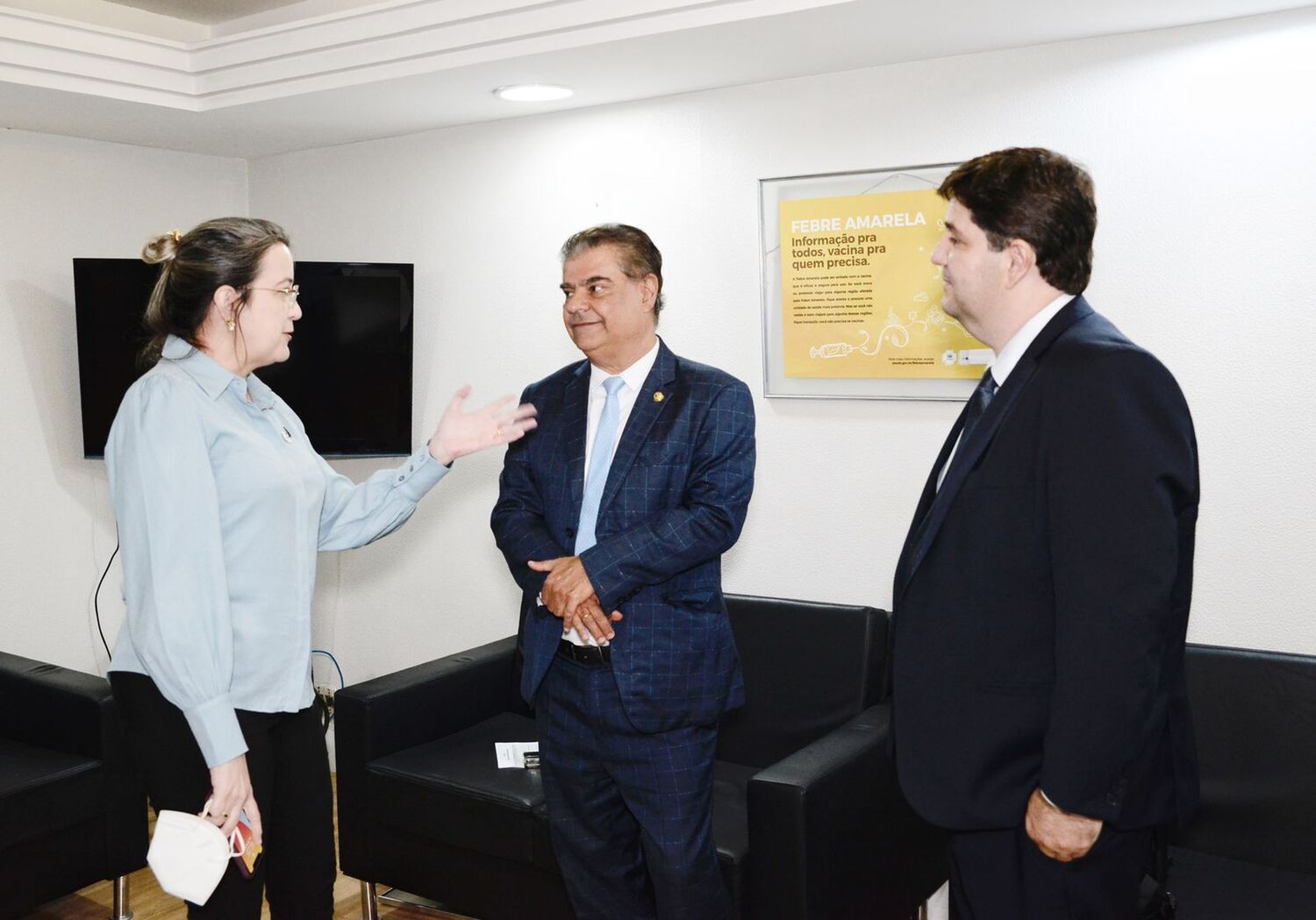 A secretária Extraordinária de Enfrentamento à Covid-19, Rosana Leite.,  senador Nelsinho Trad (PSD/MS), e 