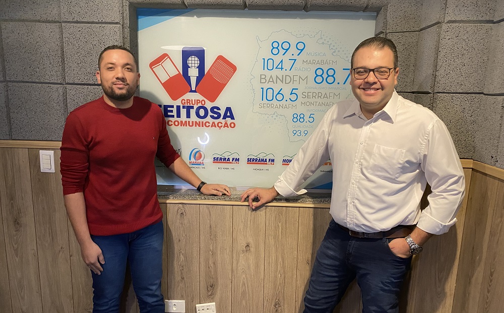O jornalista Carlos Ferreira e o prefeito de Dourados, Alan Guedes (PP)