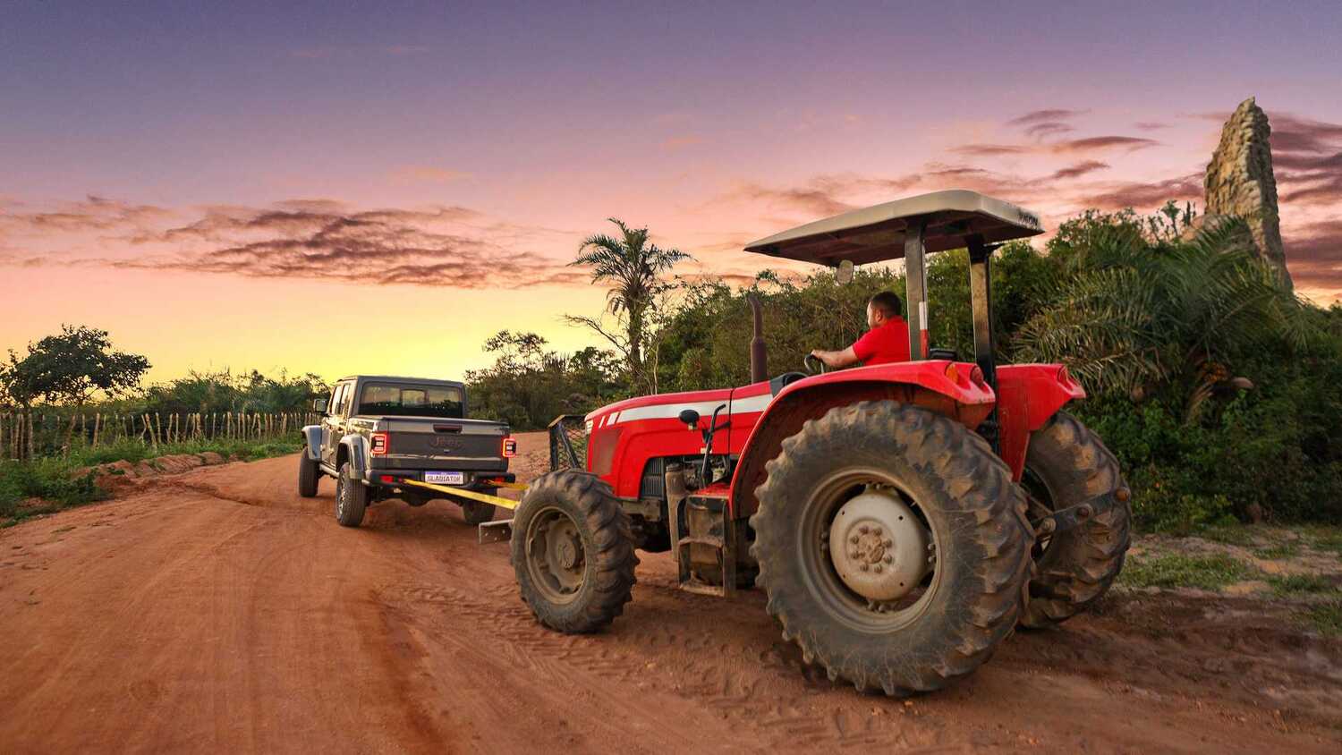 A capacidade de reboque passa de três toneladas, algo muito importante em um produto feito para os Estados Unidos, onde muitos motoristas costumam puxar trailers.