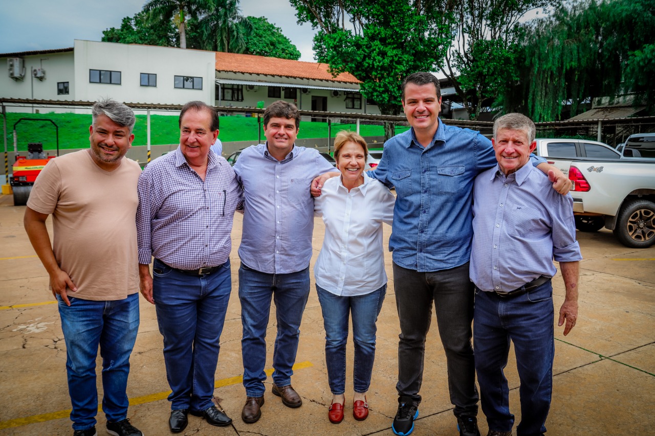 Os deputados e prefeitos foram unânimes em suas falas, garantindo que o nome do Eduardo Riedel era o melhor para Mato Grosso do Sul e que o eleitor entendeu que ele era o mais preparado para continuar o trabalho do governado Reinaldo Azambuja. 