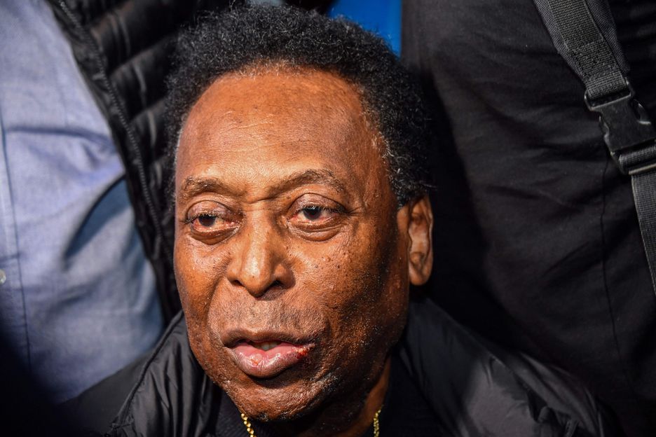 Pelé segue internado no hospital Albert Einstein em São Paulo.