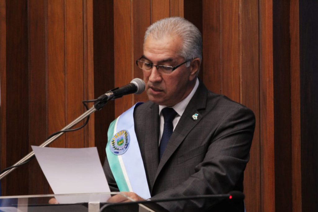 Reinaldo Azambuja apresentou dados sobre economia e gestão em último discurso como governador.