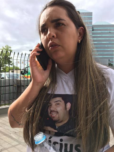Jéssica perdeu o irmão, Vinícius, na tragédia da boate Kiss. Ele ajudou a salvar 14 pessoas, mas não resistiu. Foto: Arquivo pessoal