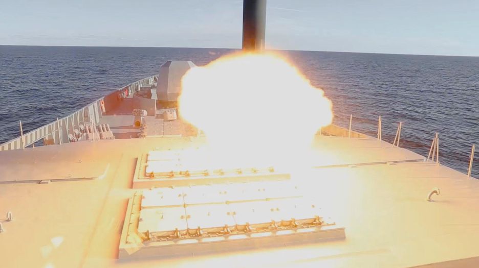 Zircon disparado da fragata russa Almirante Gorshkov durante teste em 2020. 