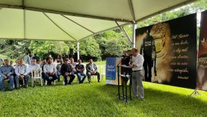 Vice Barbosinha representou o governador Eduardo Riedel.