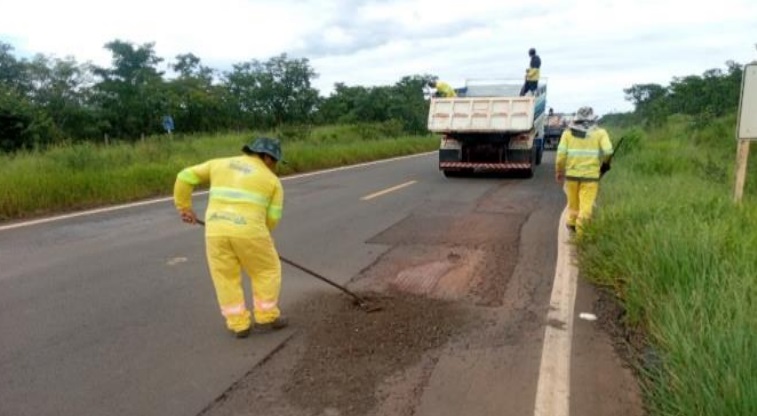 Manutenção na rodovia MS-040