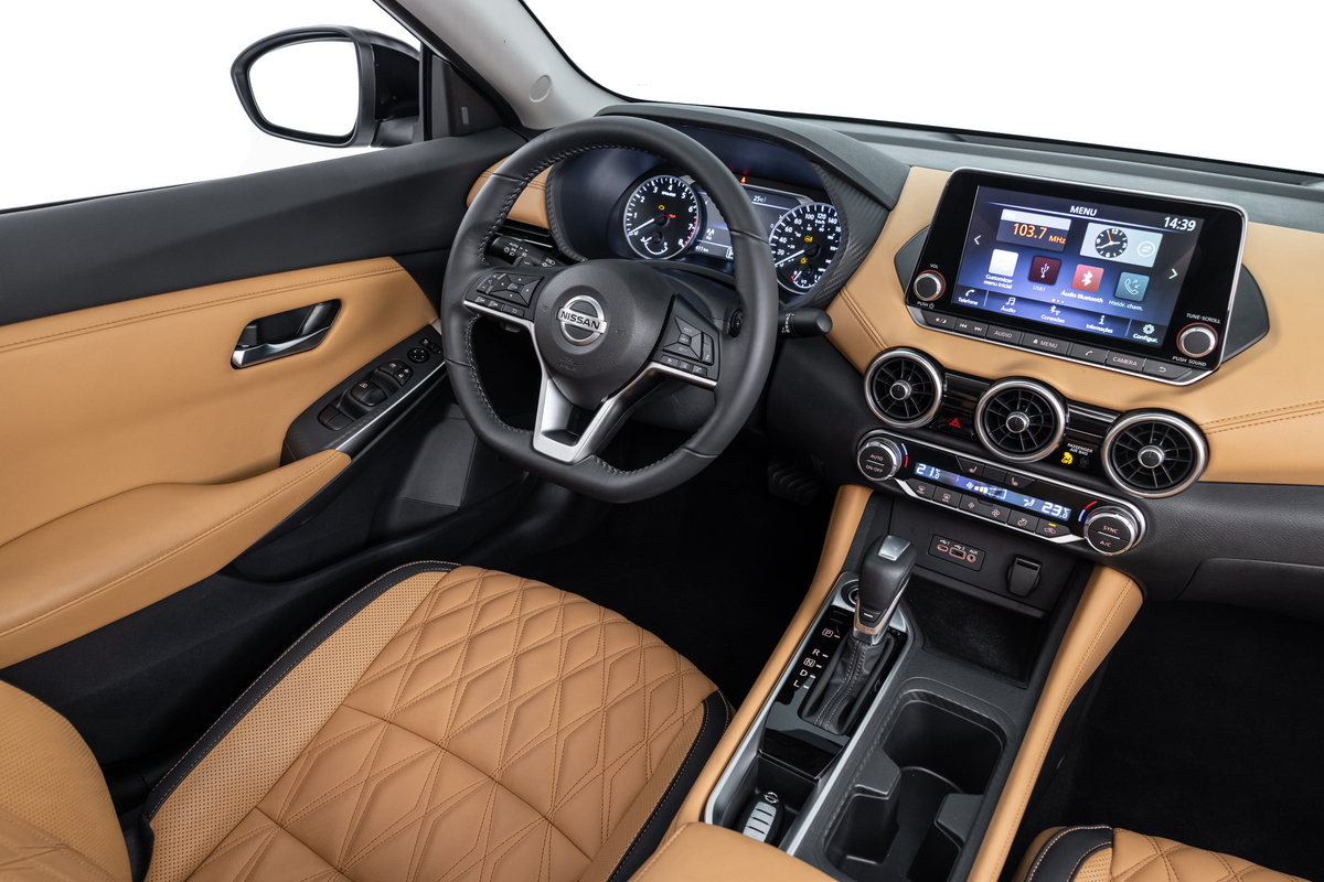 Nissan Sentra 2023: desempenho e eficiência energética em destaque