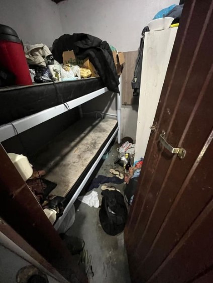 Trabalhadores eram mantidos em situação análoga à escravidão em alojamento em Bento Gonçalves (RS) 