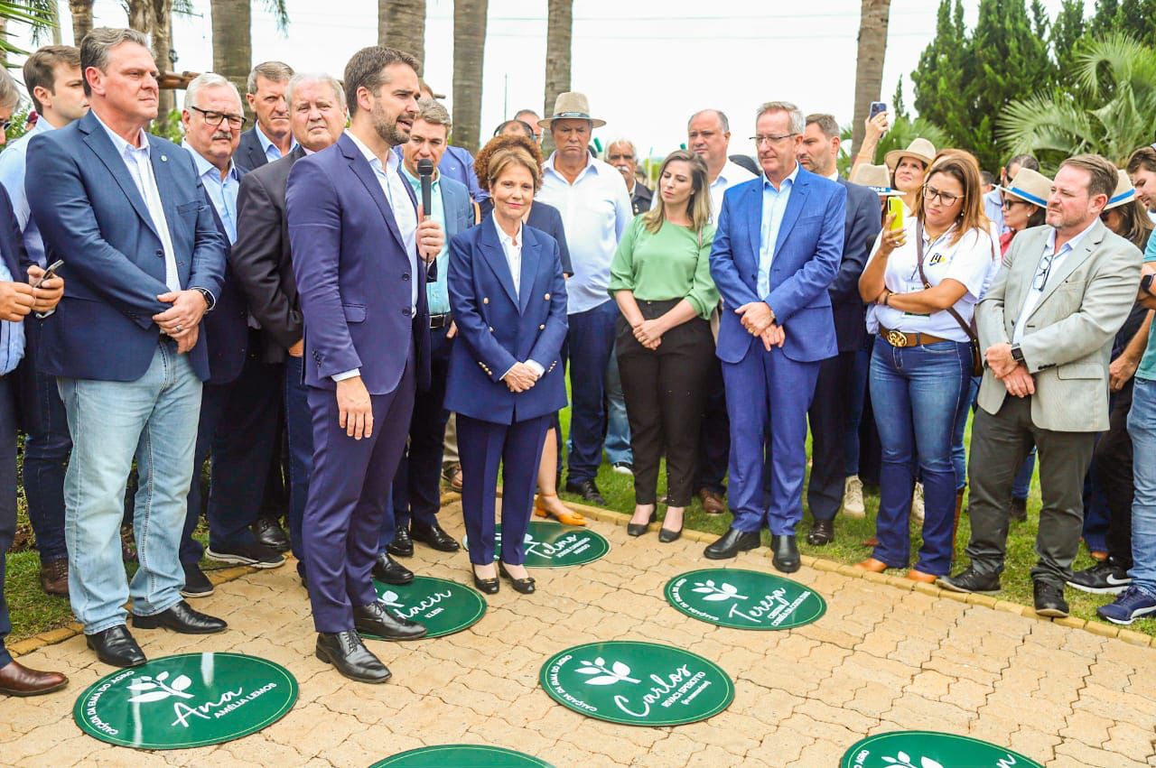 O governador do Rio Grande do Sul, Eduardo Leite esteve presente 