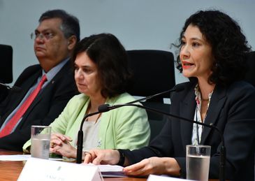 A secretaria Nacional de Políticas sobre Drogas Martha Machado faz discurso durante Lançamento da Estratégia Nacional de Acesso a Direito para Mulheres na Política sobre Drogas-SENAD. 