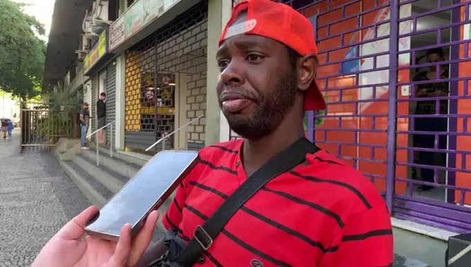 Entregador agredido com guia de coleira de cachorro no Rio