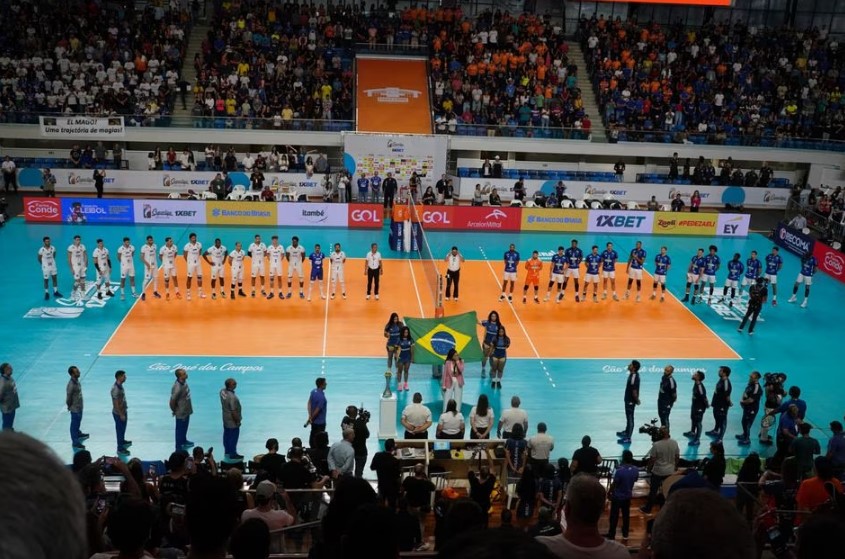 Cruzeiro e Minas se enfrentam na final Superliga. 