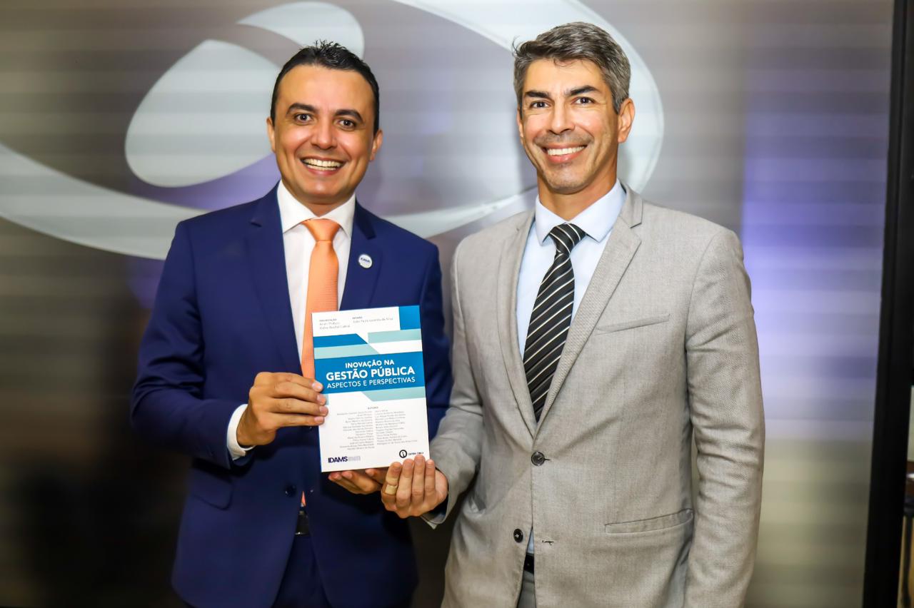 Homenagem ao presidente Jerson Domingos 