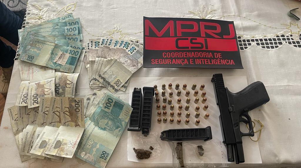 Itens apreendidos durante operação 
